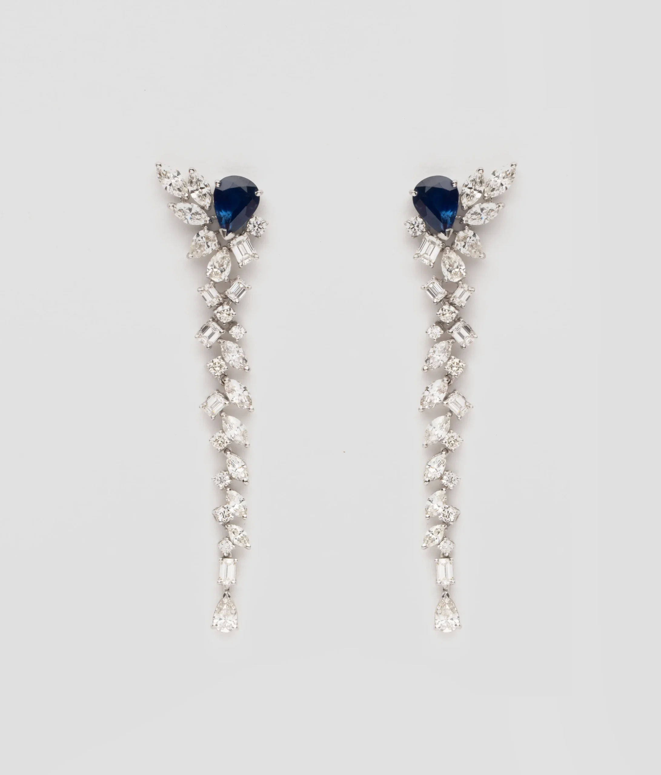 Zarcillos brillantes con sapphire azul